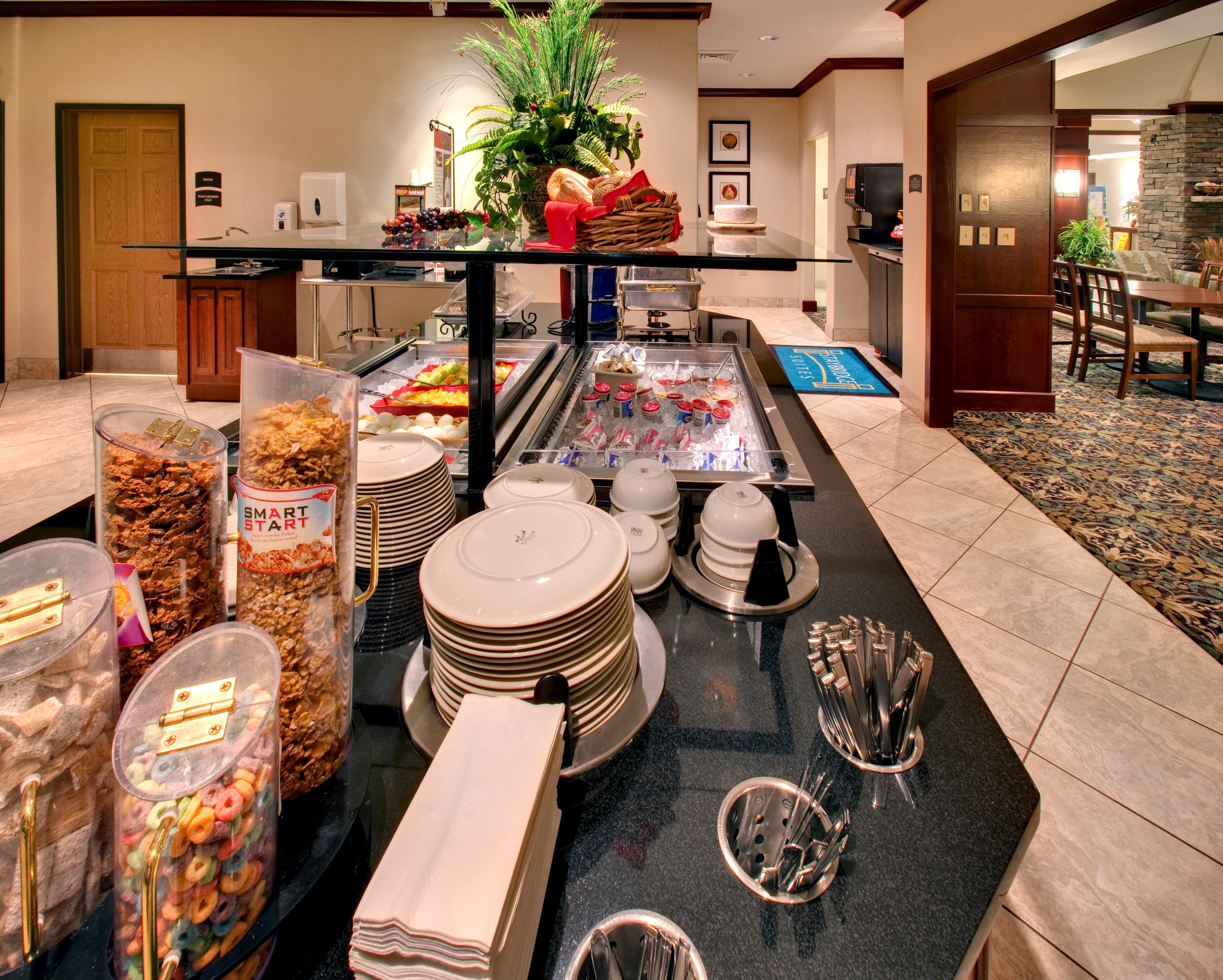 Staybridge Suites Rockford By Ihg Εστιατόριο φωτογραφία