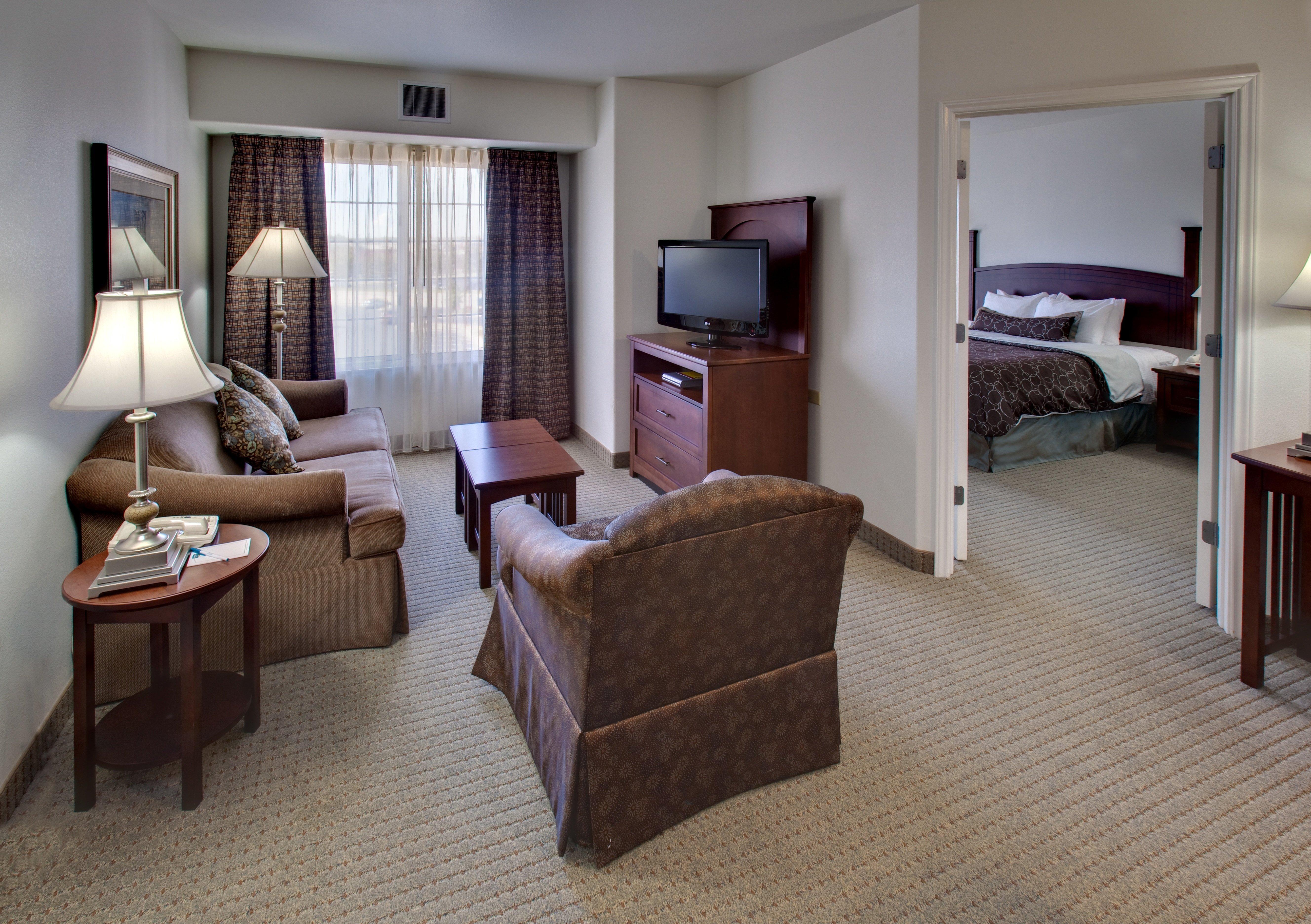Staybridge Suites Rockford By Ihg Δωμάτιο φωτογραφία