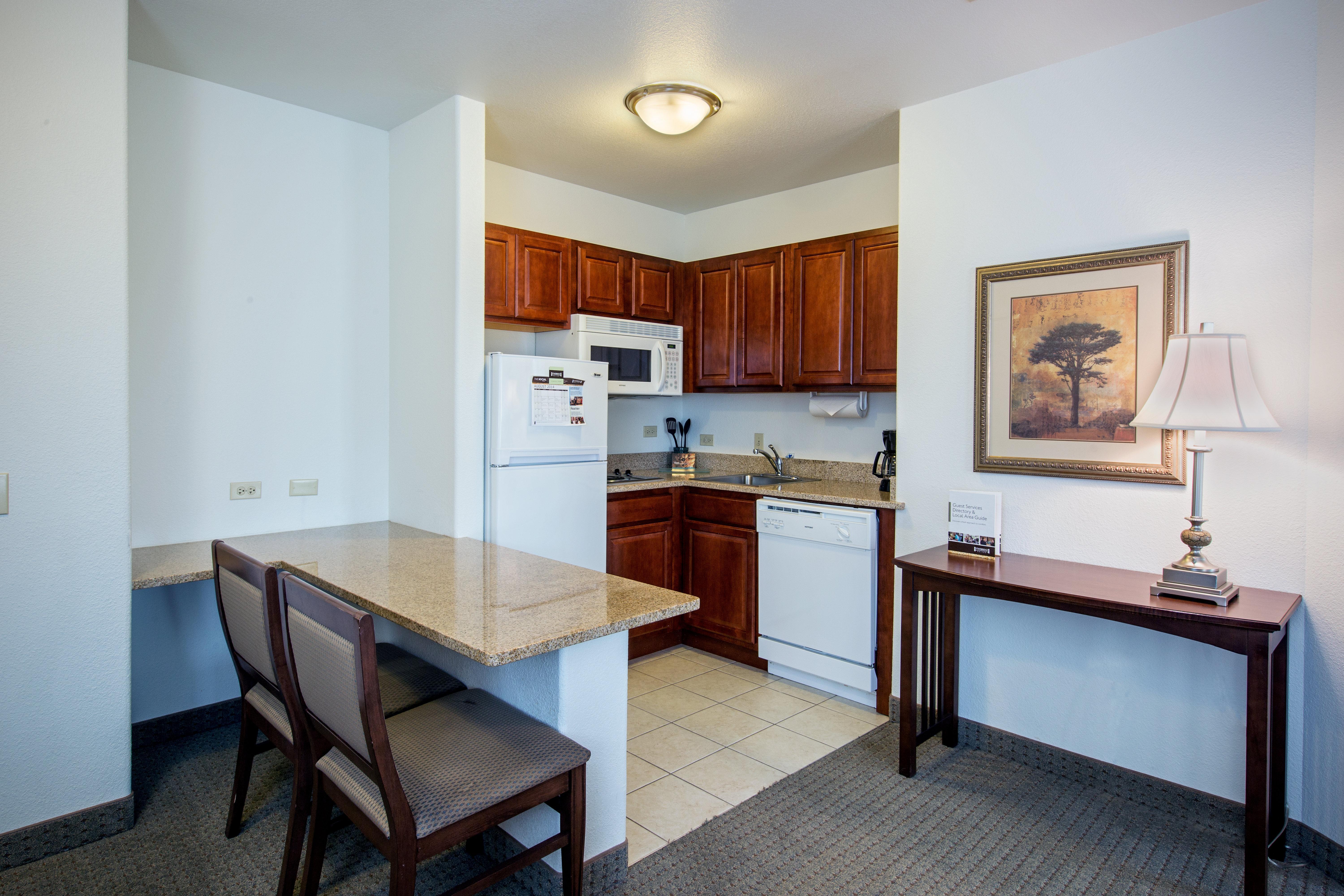 Staybridge Suites Rockford By Ihg Εξωτερικό φωτογραφία