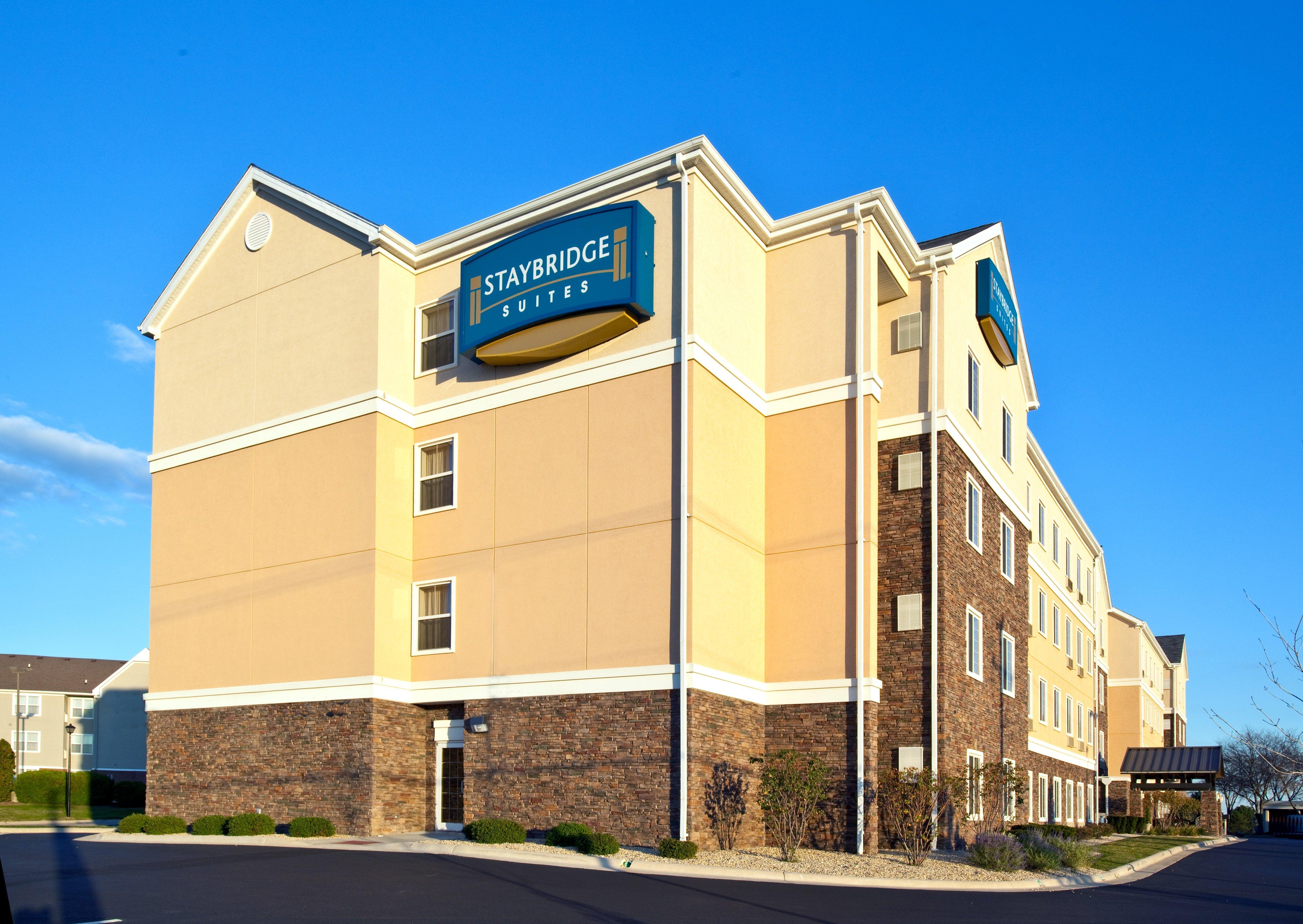 Staybridge Suites Rockford By Ihg Εξωτερικό φωτογραφία