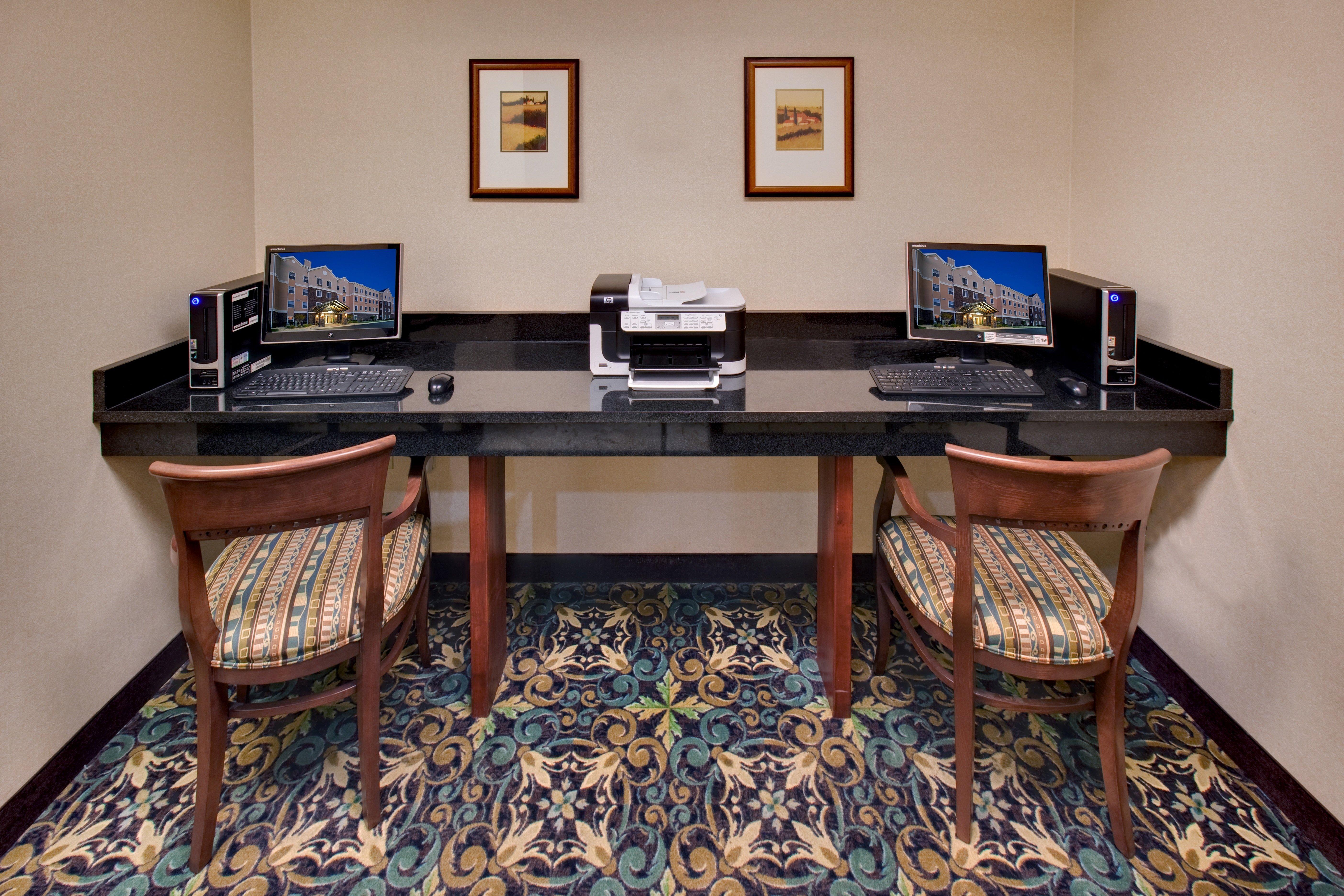Staybridge Suites Rockford By Ihg Ανέσεις φωτογραφία