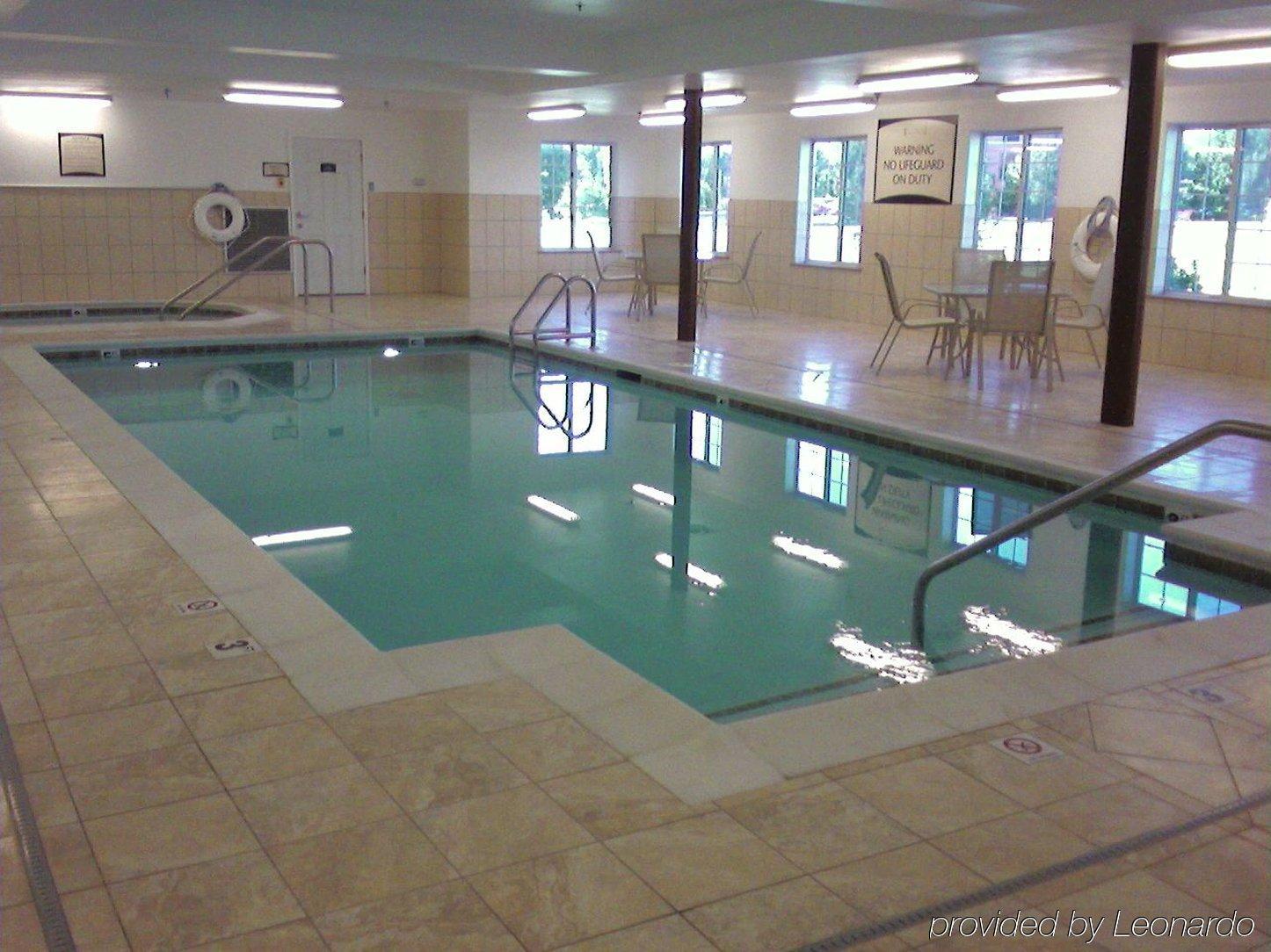 Staybridge Suites Rockford By Ihg Ανέσεις φωτογραφία