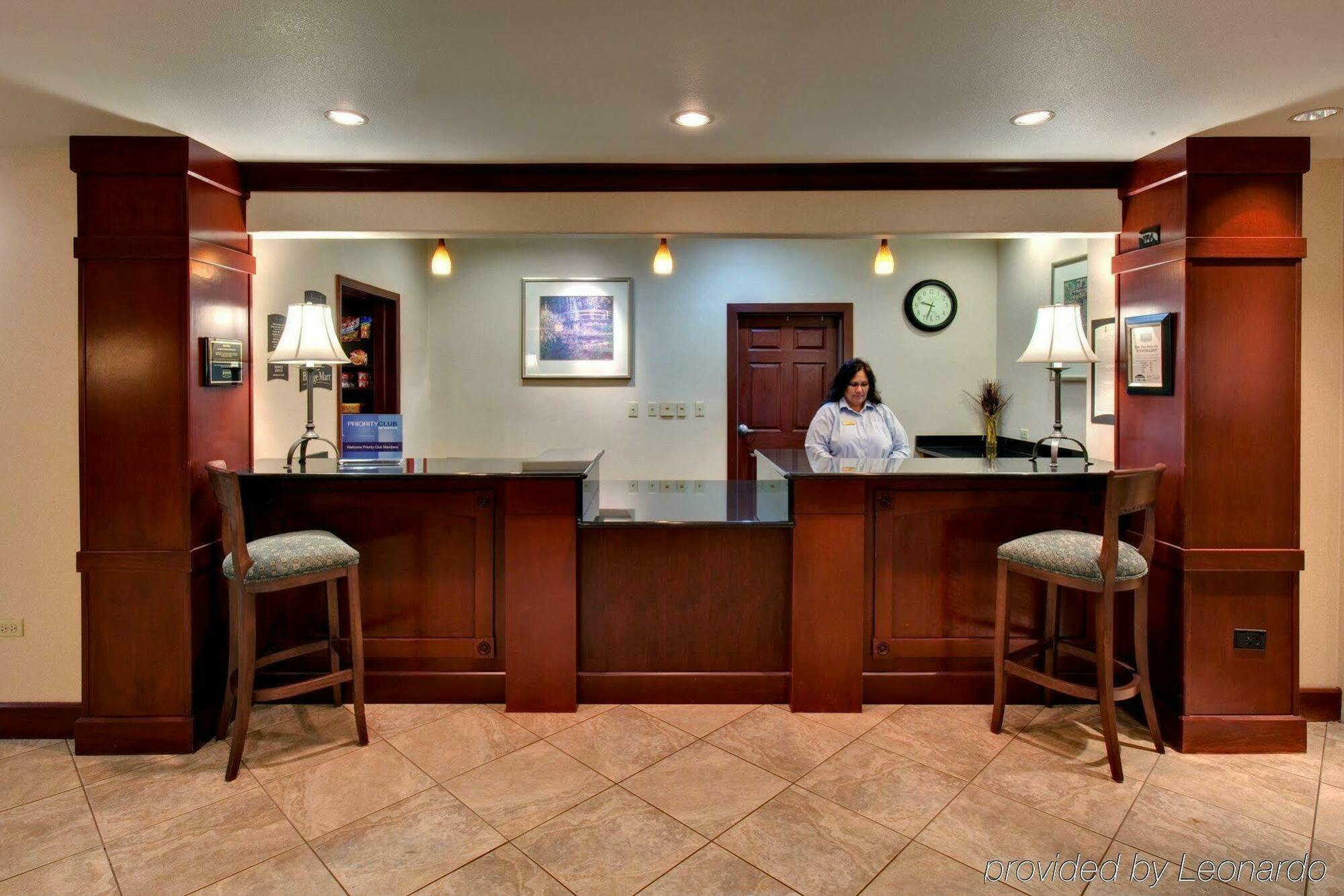 Staybridge Suites Rockford By Ihg Εσωτερικό φωτογραφία